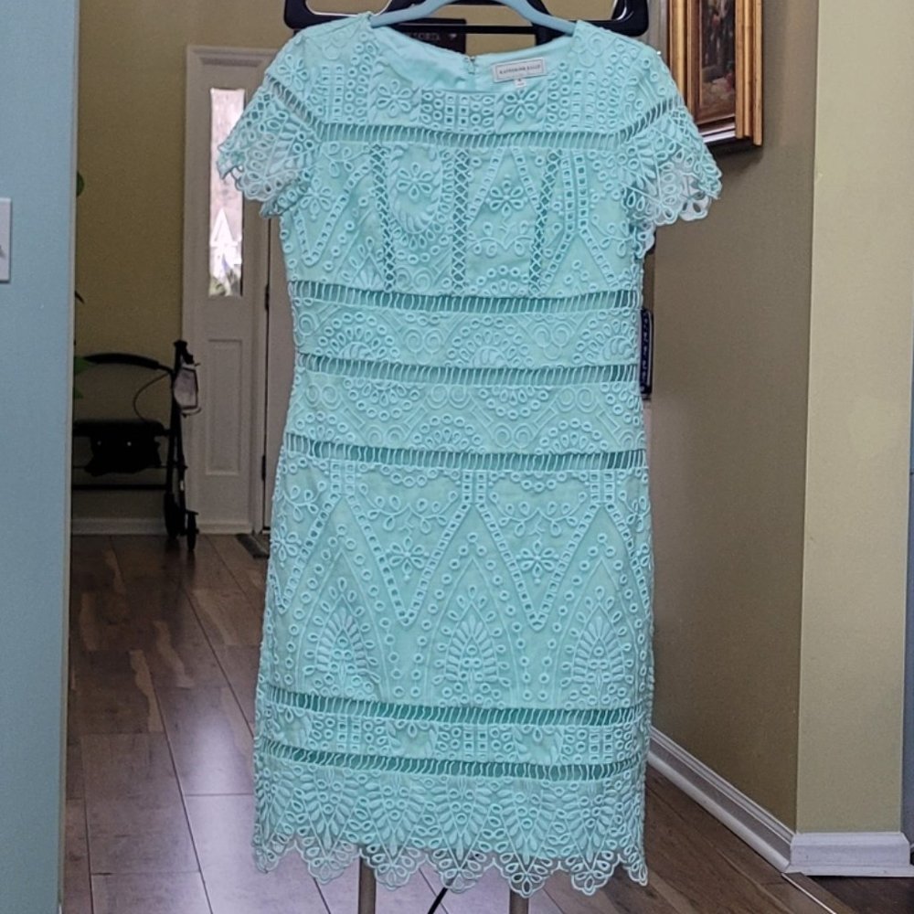 Katherine Kelly Eyelet Embroidered Sheath Dress Size 6